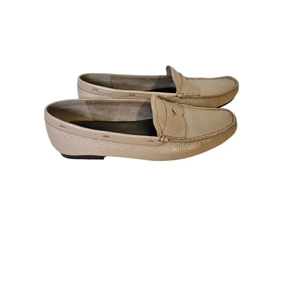 Talbots champagne colored leather loafers. Size 7N